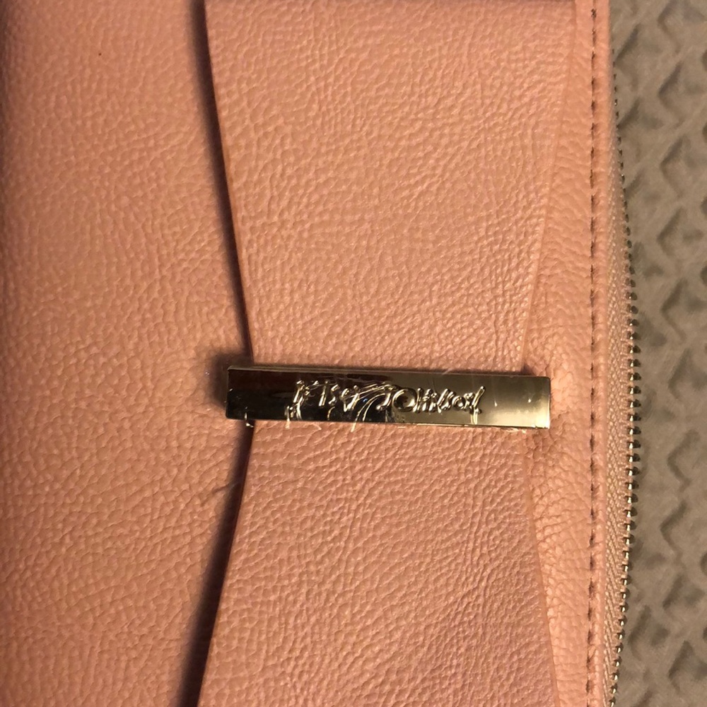 Betsy Johnson zip around Wallet